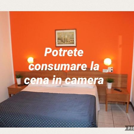 Hotel Catalani E Madrid Milaan Buitenkant foto
