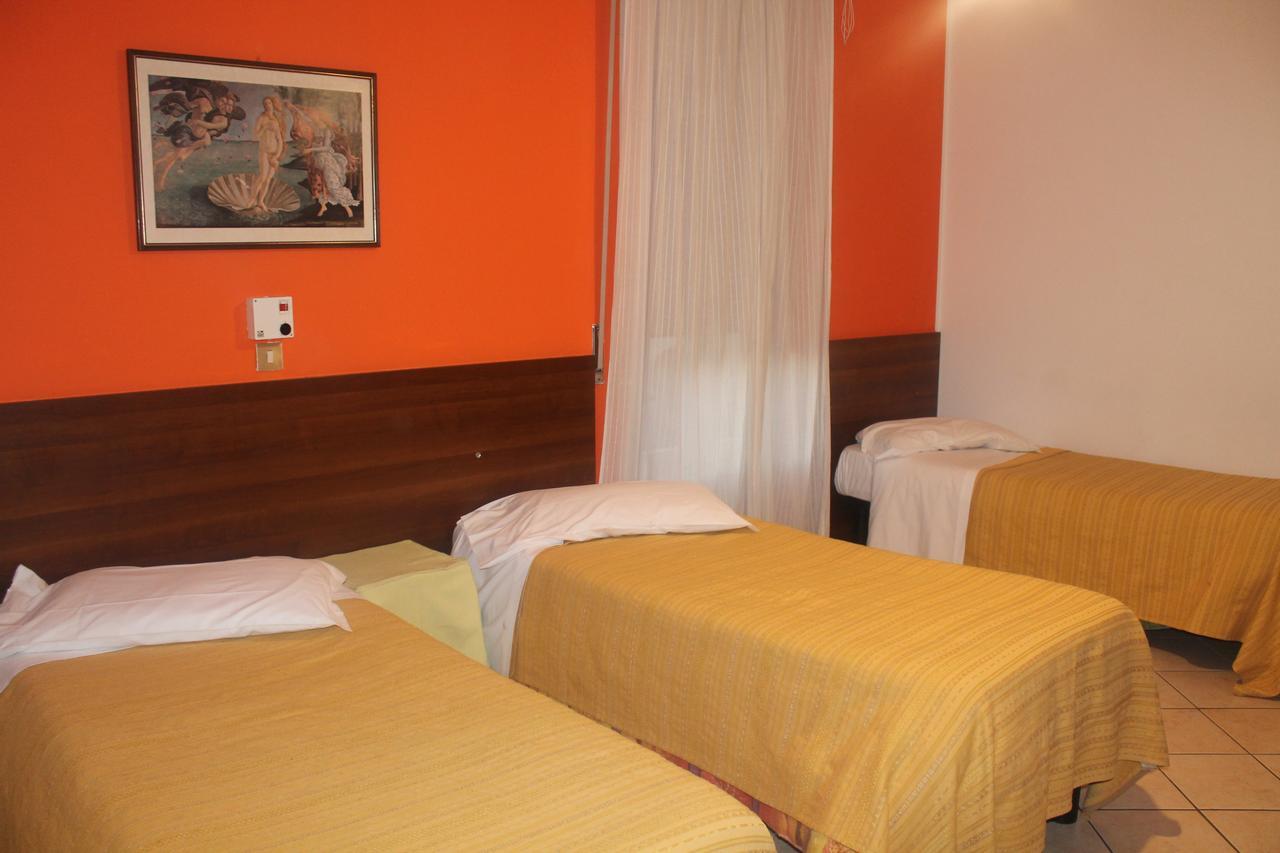 Hotel Catalani E Madrid Milaan Buitenkant foto