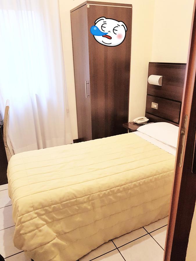 Hotel Catalani E Madrid Milaan Buitenkant foto