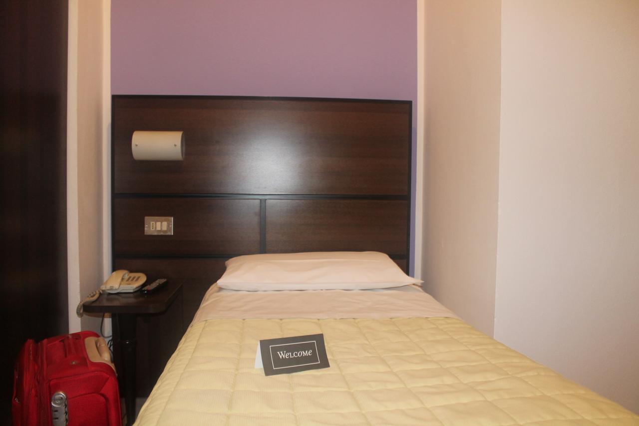 Hotel Catalani E Madrid Milaan Buitenkant foto