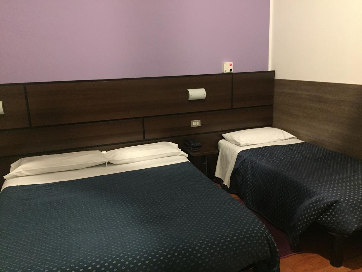 Hotel Catalani E Madrid Milaan Buitenkant foto