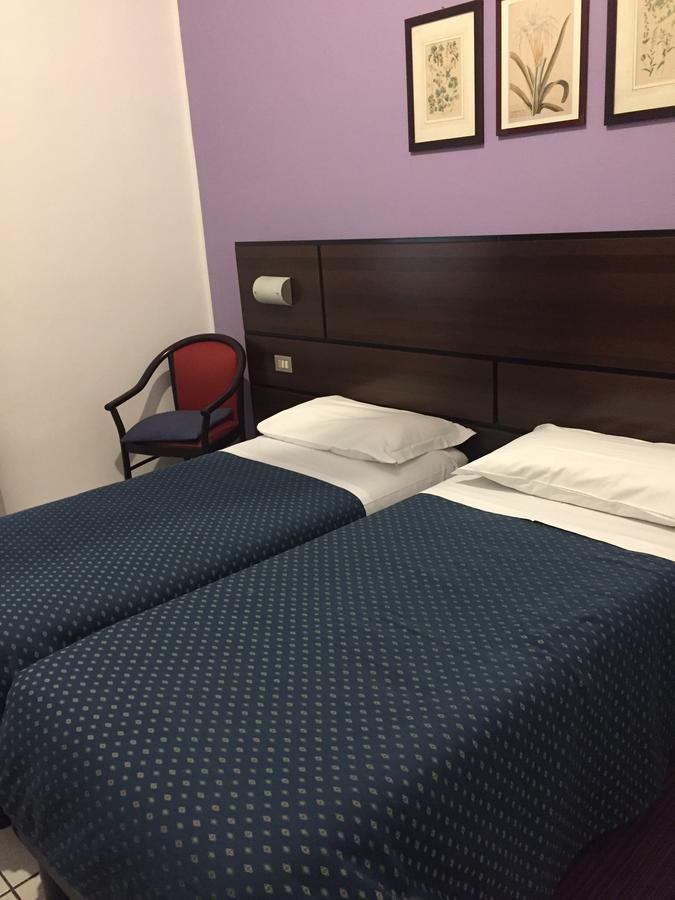 Hotel Catalani E Madrid Milaan Buitenkant foto